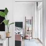 Bright & Modern 1br In Mall Of Tripla * Helsinki