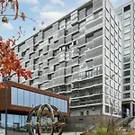 Bright & Modern 1br In Mall Of Tripla Helsinki