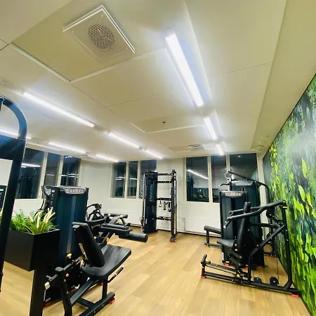 Bright & Modern 1br In Mall Of Tripla Huoneisto