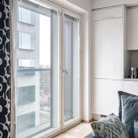 Bright & Modern 1br In Mall Of Tripla Huoneisto Helsinki