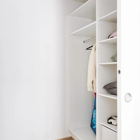 Bright & Modern 1br In Mall Of Tripla Helsinki