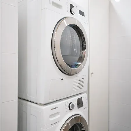 Bright & Modern 1br In Mall Of Tripla Huoneisto *