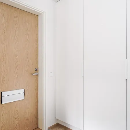 Bright & Modern 1br In Mall Of Tripla Huoneisto *
