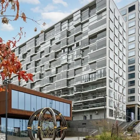 Bright & Modern 1br In Mall Of Tripla Helsinki